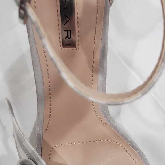 Women Gray Pump - Picture 1 of 3